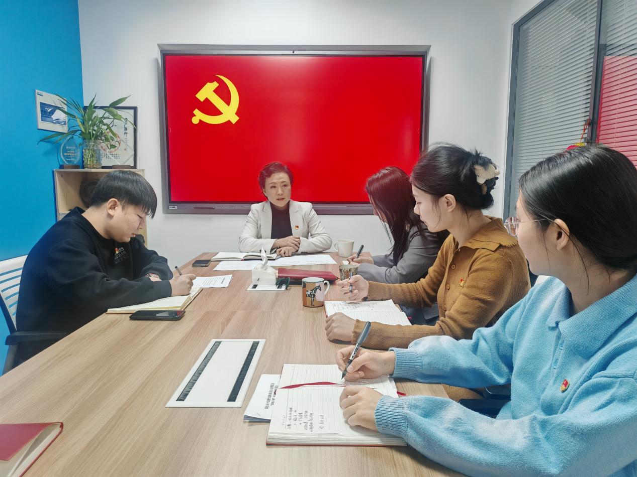 79e543e013bd3255477cd0945d82f07