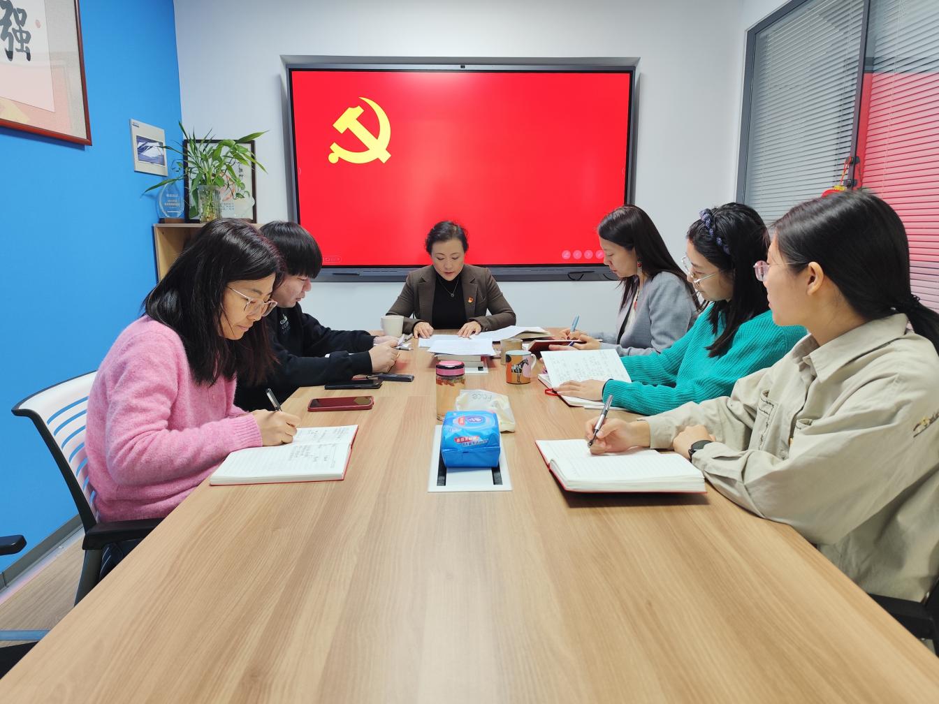 ecd2867effb0c74e3c3130f7d3f5060