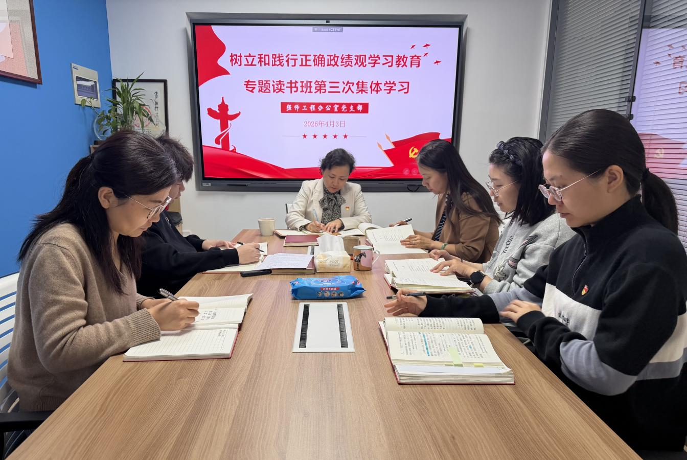 75e3a69c7eb95fc81f38a1d403b8a780